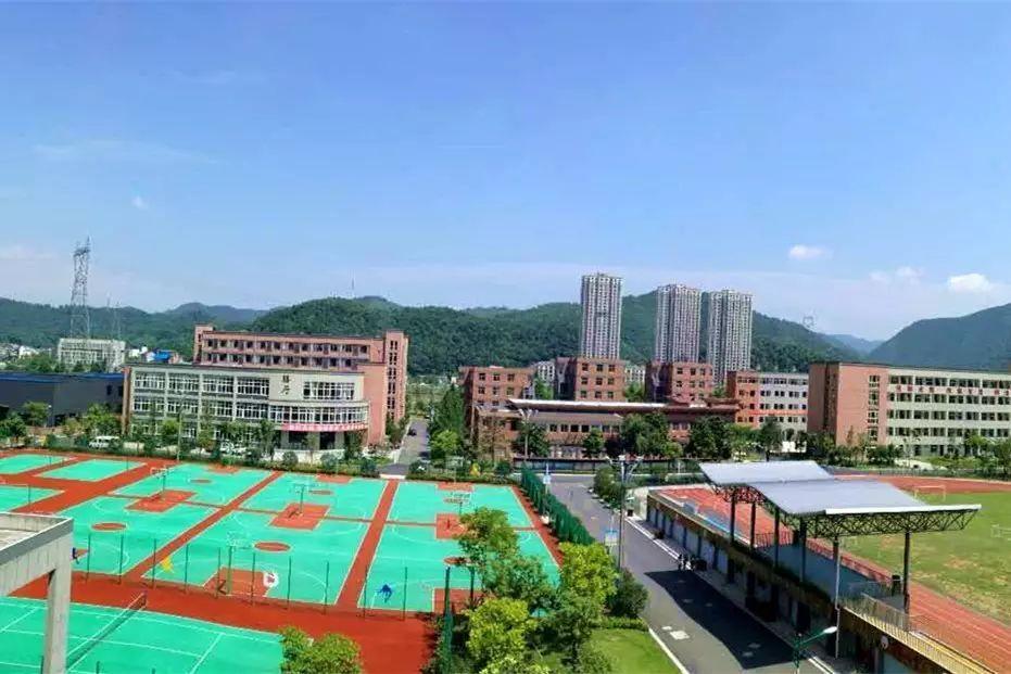 浙江桐庐职业技术学校