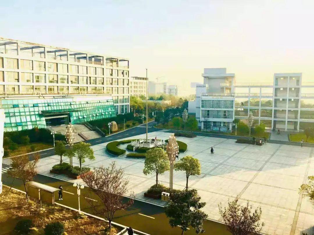 江苏兴化中等专业学校