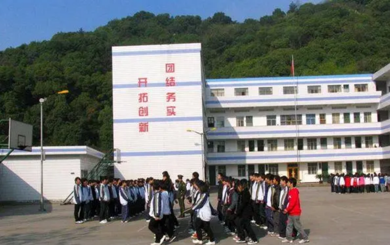 浙江医药技术学校2023年录取分数线