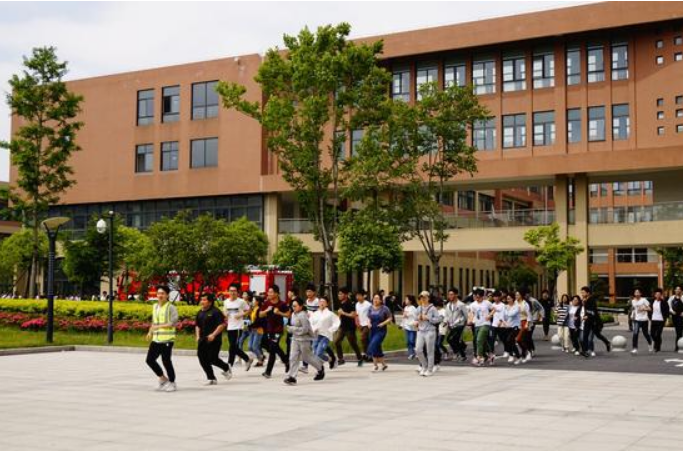 杭州人民职业学校2023年报名条件
