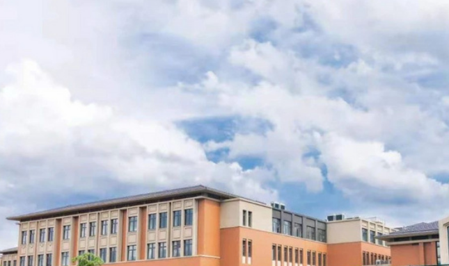 杭州余杭区技工学校2023年学费
