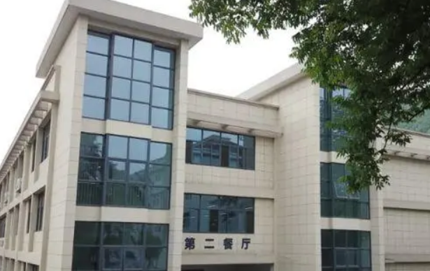 富阳技工学校2023年学费