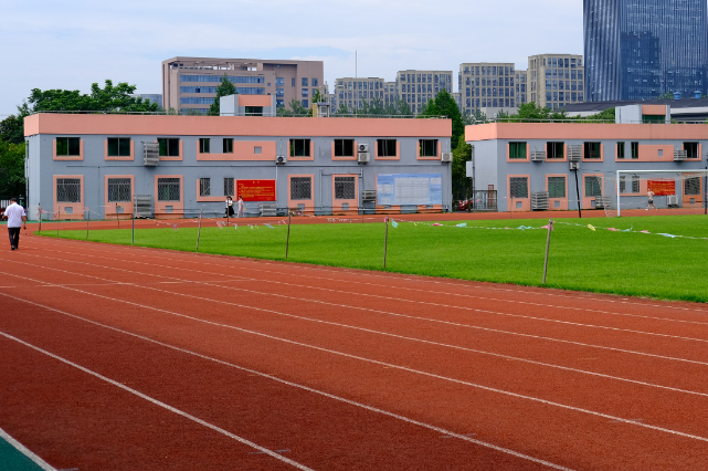 杭州现代技工学校2023年学费