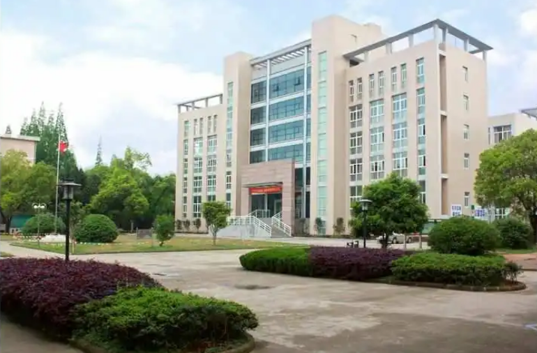 兰溪市职业中等专业学校宿舍条件