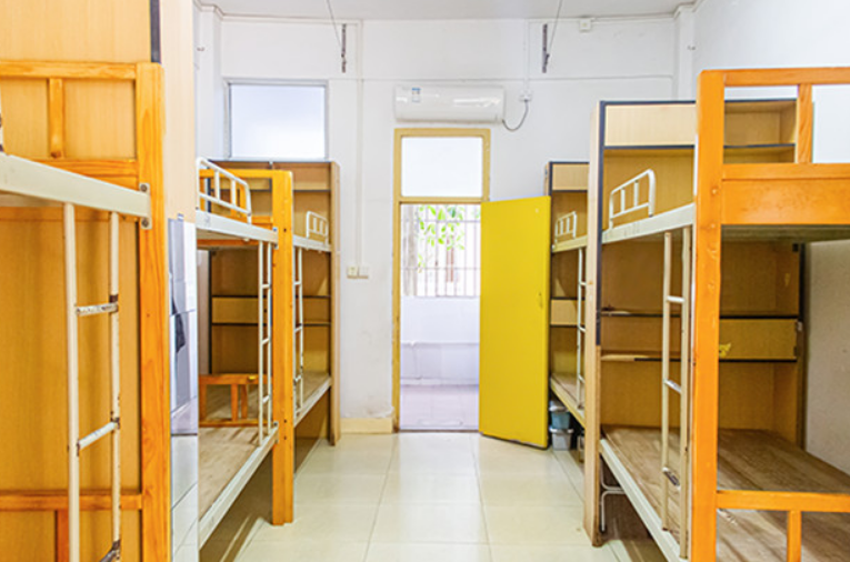 温州东方技工学校宿舍条件