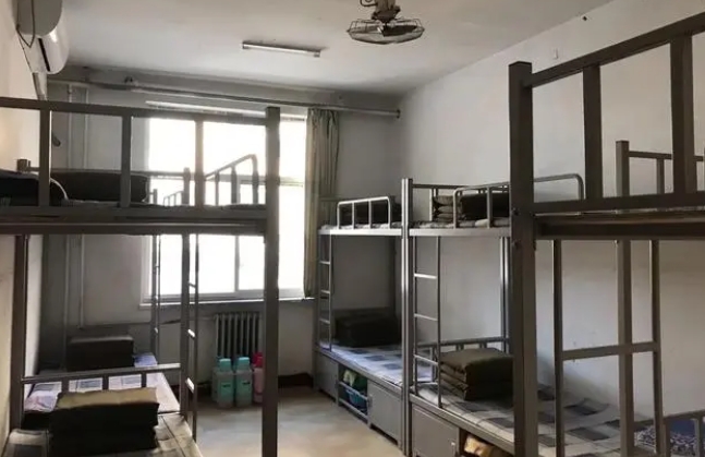石家庄现代经贸中等专业学校宿舍条件