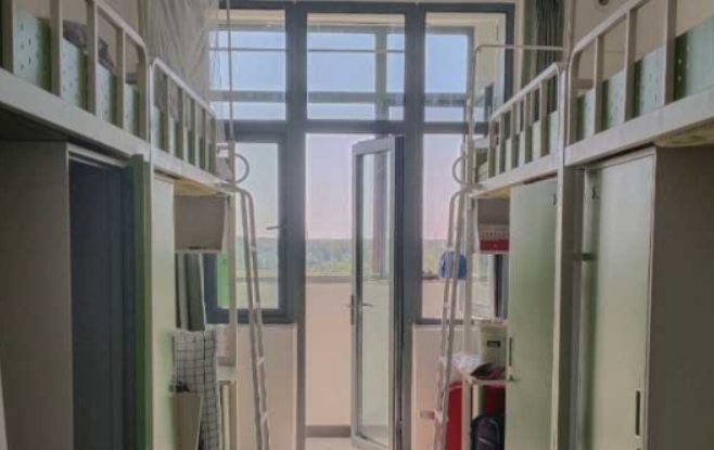 石家庄东华铁路学校宿舍条件
