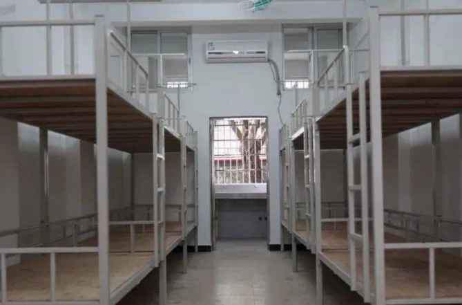 保定女子职业中专学校宿舍条件