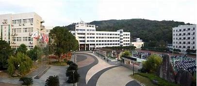 温州华侨职业中等专业学校收费情况