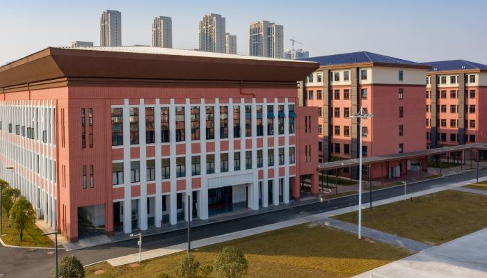 保定机械电子技工学校2024年招生简章(2025参考)