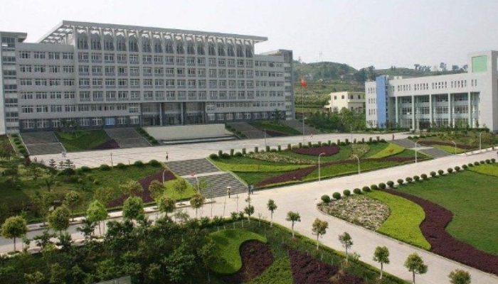 重庆万州三峡服装艺术学校2024年招生简章(2025参考)
