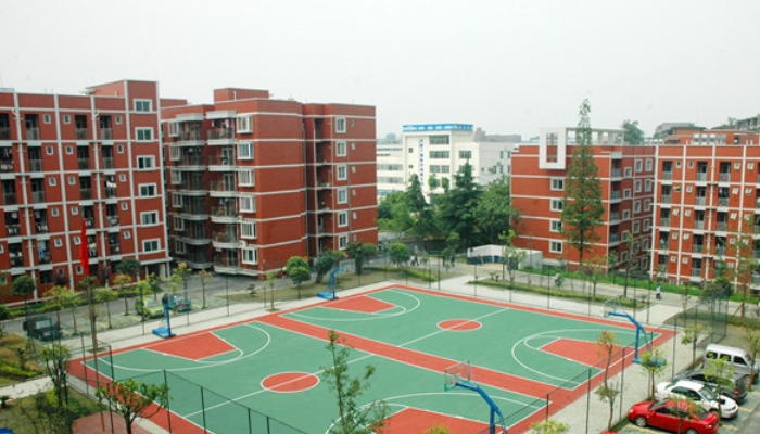 重庆市机械高级技工学校2024年录取分数线(2025参考)