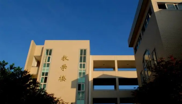 苍南县勤奋职业学校2024年录取分数线(2025参考)