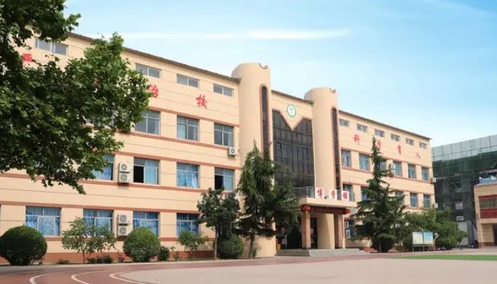 邢台市冀南医学中等专业学校2024年录取分数线(2025参考)