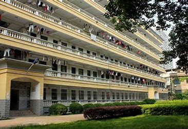 ​石家庄曙光中等专业学校公办还是民办