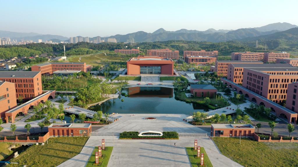 浙江医学高等专科学校2024年招生计划(2025参考)