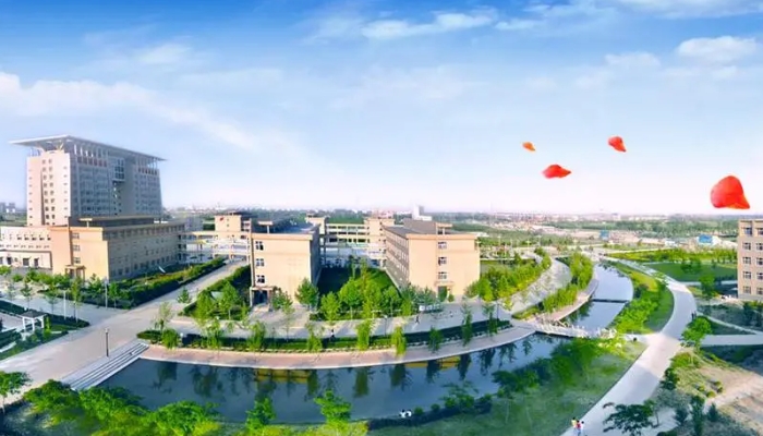 沧州医学高等专科学校学费