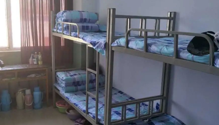 廉江市育才职业高级中学宿舍条件