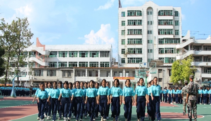 连州卫生学校报名条件、招生要求、招生对象