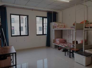 河南工艺美术学校宿舍条件