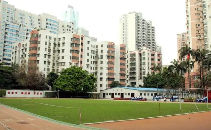 2025年广州幼儿师范学校收费情况