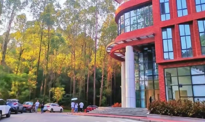 广州番禺职业技术学院2025年招生简章