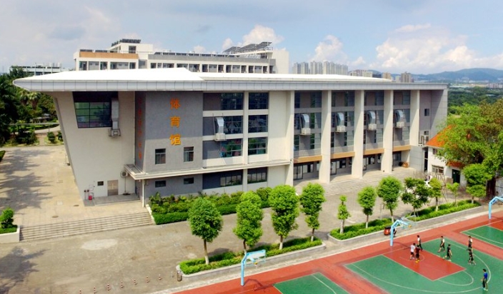 2025年东莞市电子科技学校收费情况