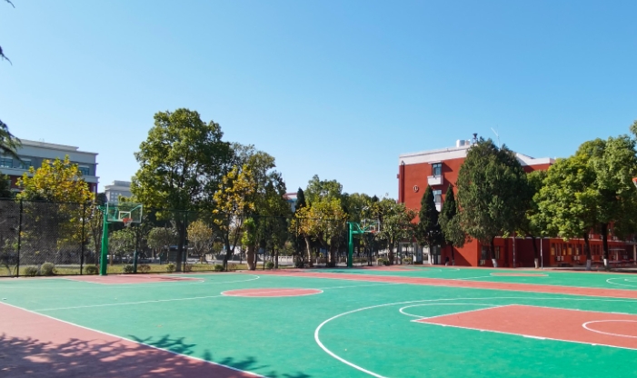 2025年西峡县中等职业学校收费情况