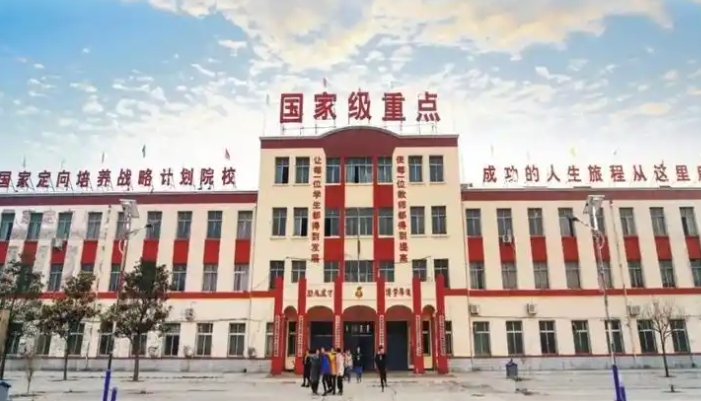 2025年开封现代科技中等职业技术学校收费情况