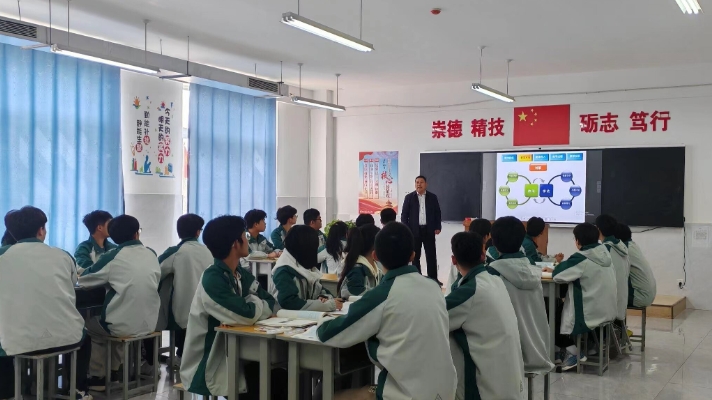 2025年漯河中等专业学校报名条件、招生要求、招生对象