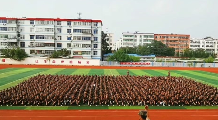 2025年漯河第二中等专业学校报名条件、招生要求、招生对象