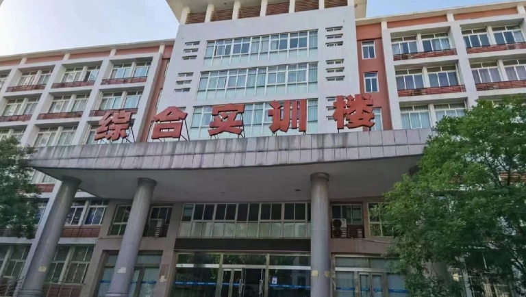 2025年河南信息工程学校报名条件、招生要求、招生对象