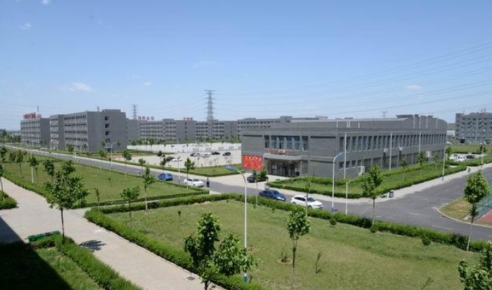 2025年郑州商业技师学院录取分数线