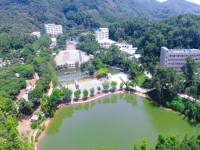 2025年广州市穗华职业学校收费情况