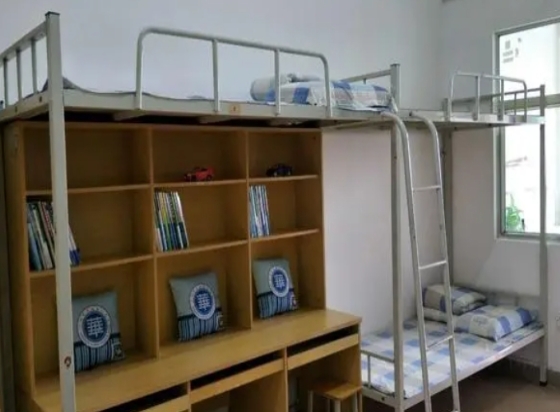 广州市华风高级技工学校宿舍条件