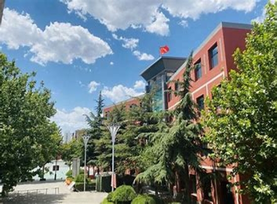 石家庄信产科技中等专业学校公办还是民办